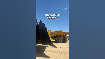 Crawling into the work week… CAT D10T Rebuild. #caterpillar  #monday #heavyequipment #crawler