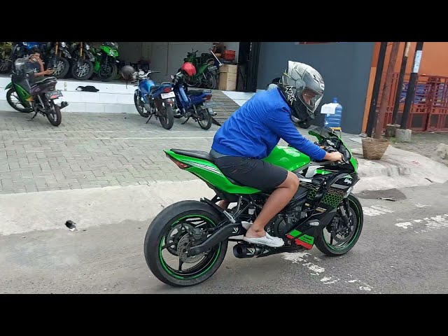 KNALPOT ZX25R GAG ADA TANDINGAN NYA MERDU PARAH SERASA MOTO GP 💥 class=