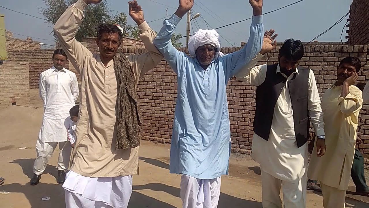 Dhrees dhool ghomber ||best culture punjab pakistan || wading jhomer performance || village punjab