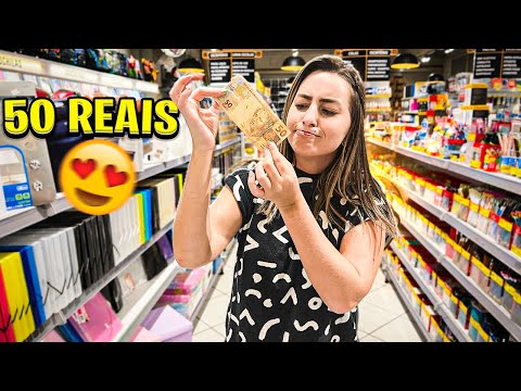 COMPRANDO MATERIAL ESCOLAR