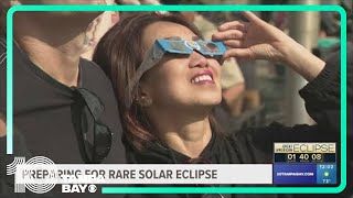 It's a party! Total solar eclipse viewing at St. Pete College