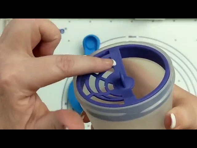 Tupperware Quick Shaker