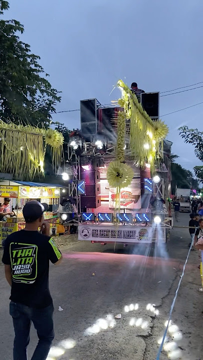 Sound horeg thalita audio 8 sub x dj aring” karnaval karangrejo