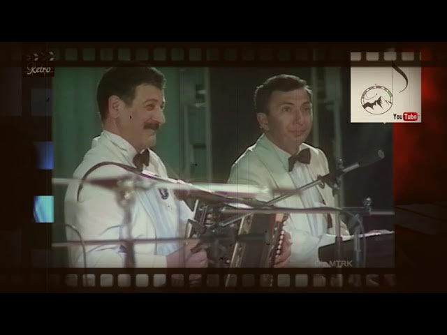 Rus porno yulduzi Ariel Nastya uchlikda