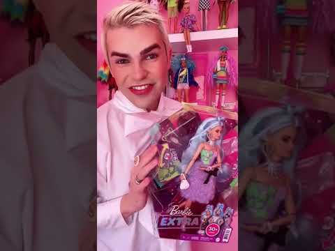 Vídeo: Mulher Tcheca Se Desfigura Todo Mês Em Busca De Looks Da Barbie