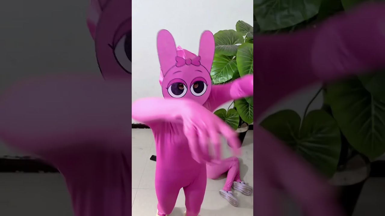  Who On Earth Is Playing This Kind Of Prank Us Funny Funnyvideos
