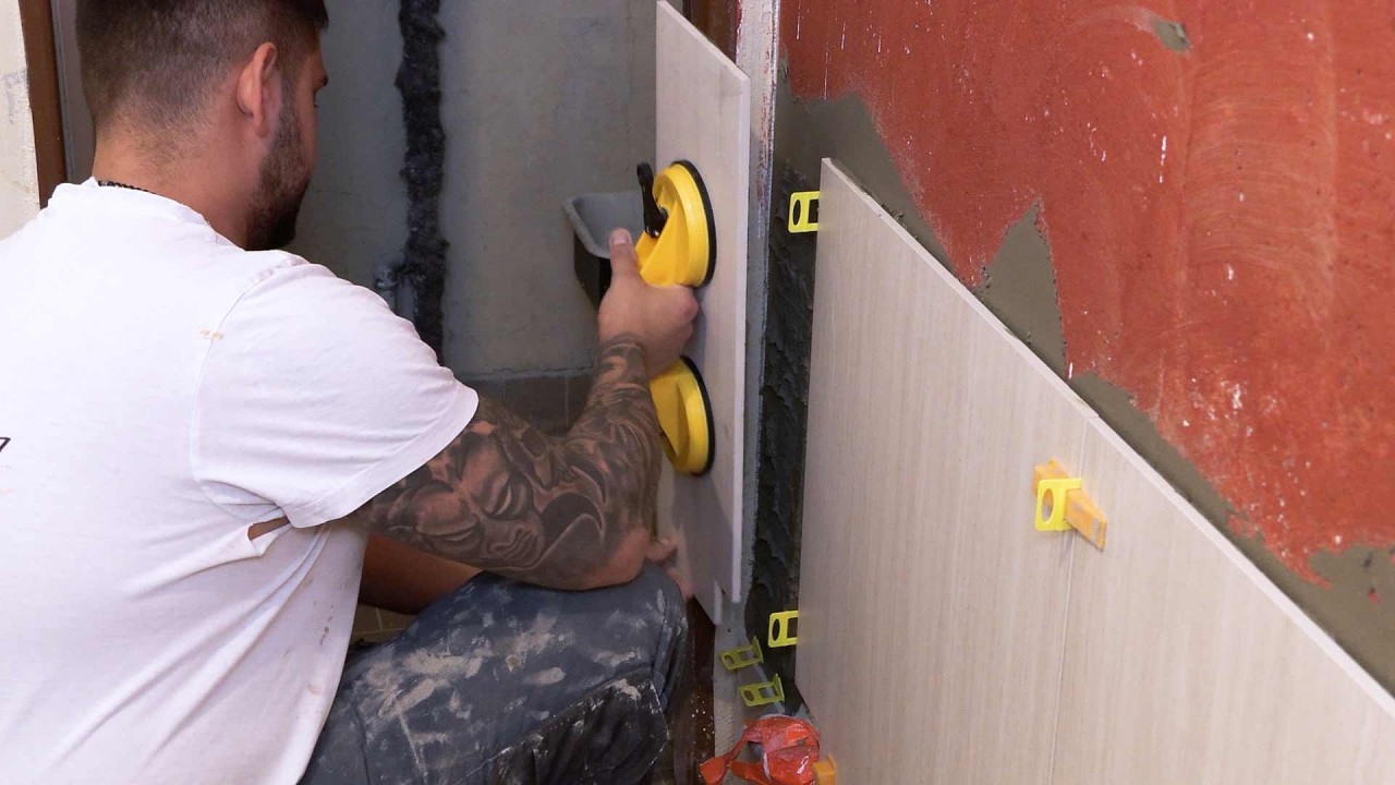 V škole na Šípku renovujú hygienické zariadenia