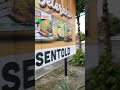 Truk Tanki Berhenti... Sopirnya Makan Pagi