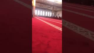 إمام مسجد يبكي بعد إغلاق المساجد بالكويت