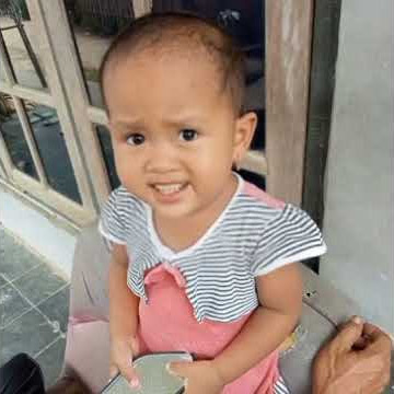 Pelas teri dibuntel godong