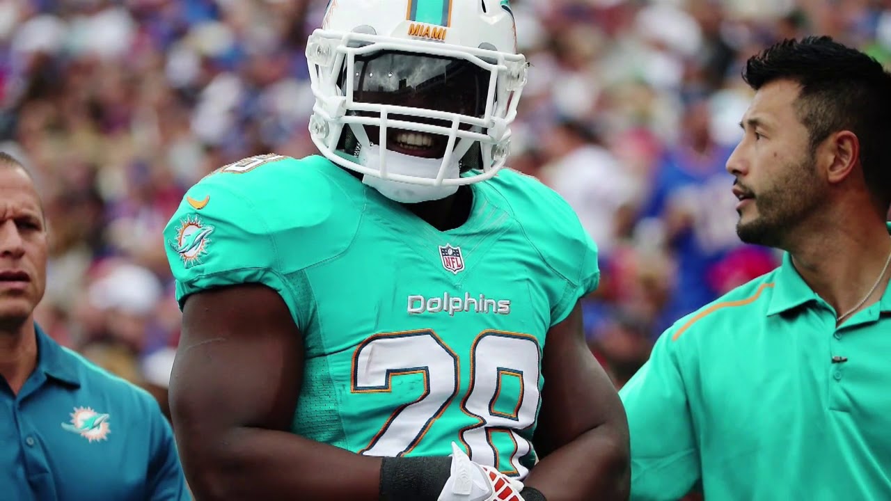 Dolphins place Knowshon Moreno on IR 