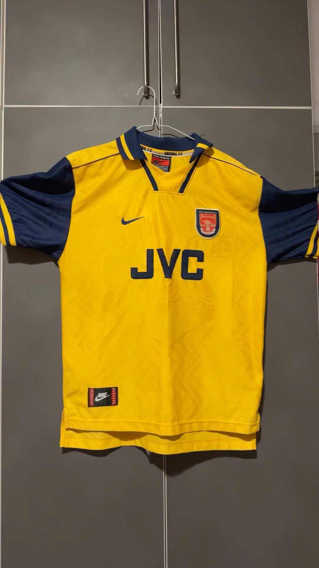 Arsenal 1996-97 🏆⚽️ shirt #arsenal #nike #90s #football