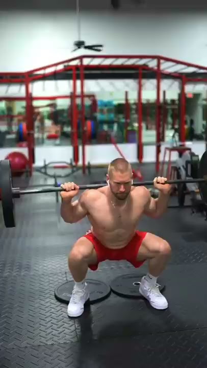 How to Squat: 4 Simple Steps