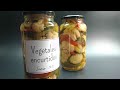 Vegetales encurtidos en vinagre. Envasados y esterilizados, duran mucho tiempo envasados.