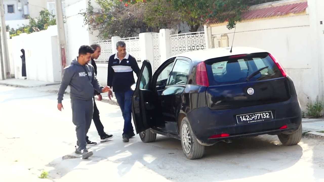 كاميرا خفية شبعة ضحك كي تحب تبيع كرهبتك ويهربولك بها 