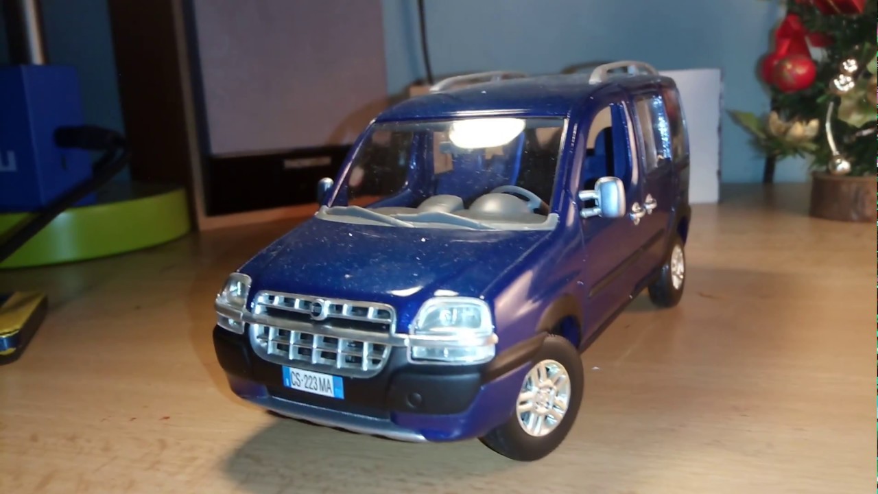 21 Fiat Doblo Malibu 1 24 Norev Kufr Jako Krava Youtube