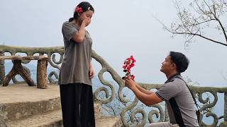 What is the relationship between the kind man and the 17-year-old single mother? - Ly Tieu Moc