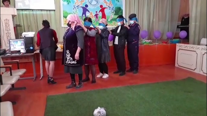 Пойыздағы мас әйелдердің YouTube-тегі секс видеолары