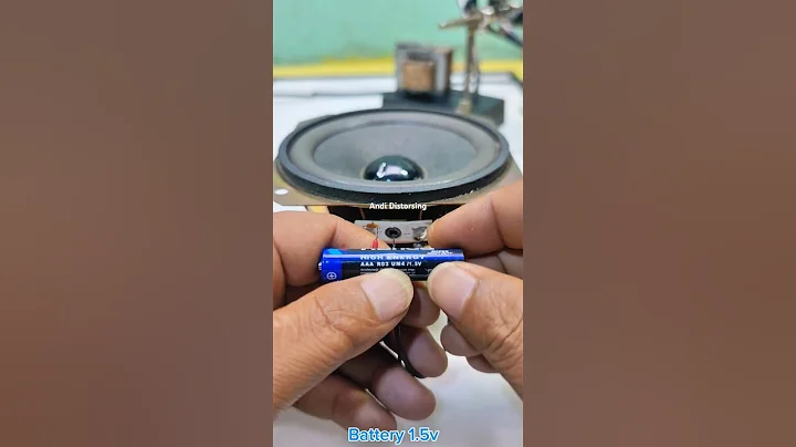 Easy and simple way to test speakers with battery #electronic #loundspeaker #test #experiment #tips