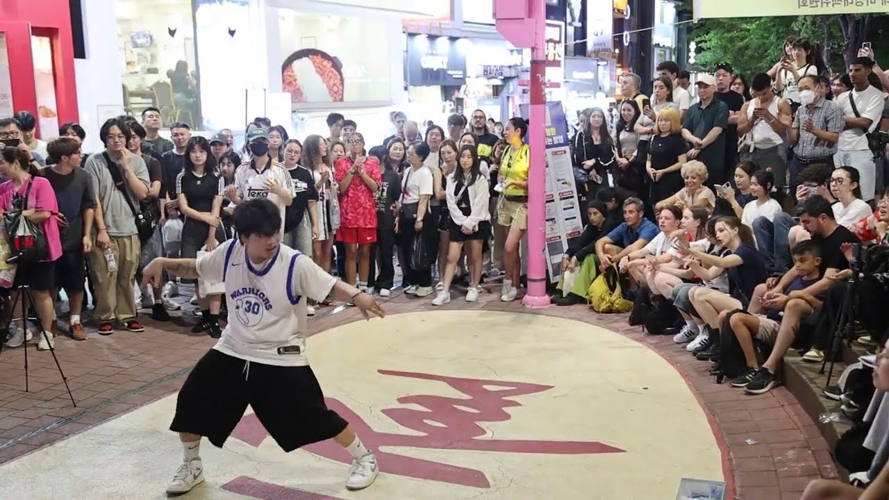 Kpop&JHKTV]Hello Hyunjin&Saehee in hongdae kpopdance THUNDER#SEVENTEEN안녕하세 현진앤세희 홍대케이팝댄스#선더#세븐틴