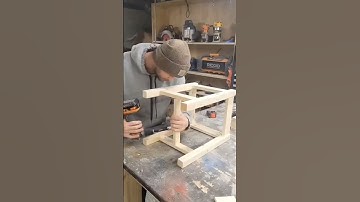 Build This Simple DIY Patio Side Table!