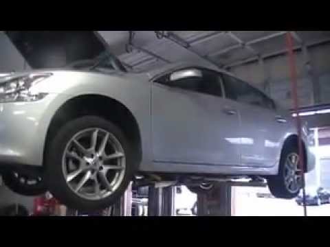 Vidéo: Où est le filtre à essence sur une Nissan Maxima 2012 ?