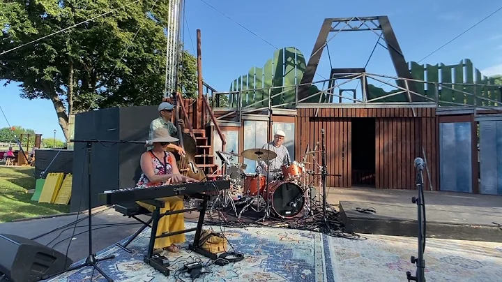 Danzn, performed by the Rebecca Cline Trio
