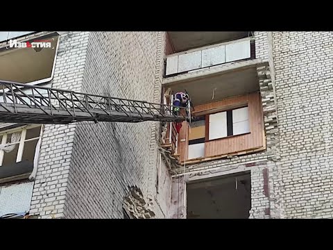 Будинок в Індустріальному районі Харкова відновлюють після обстрілів окупантів