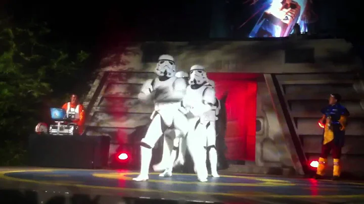 Darth Vader and the Stormtroopers dance to "Thriller"