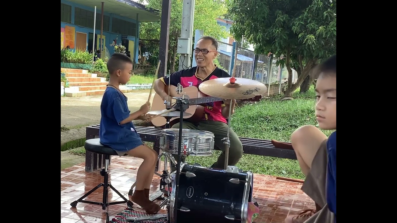 คริสตจักรทวีพร เขต2ภาค15 พะเยา (พันธกิจสอนดนตรี)