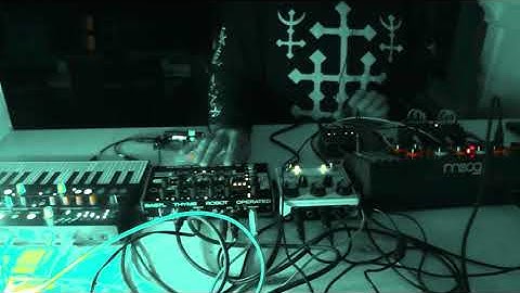 random techno 072 (129bpm) microfreak, mother-32, kastle v1.5, kastle drum, nunomo qun ,bastl thyme