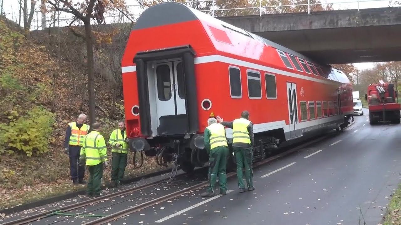 Bundespolizei Sankt Augustin erhält Übungswaggon - Schwertransport am 26.11.19 + O-Ton
