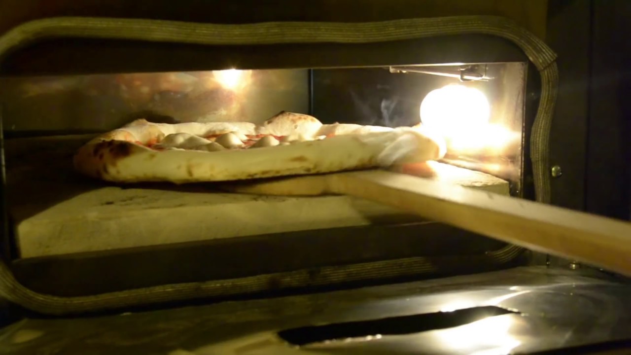 Pizza Verace Napoletana con forno F1 P134H - YouTube