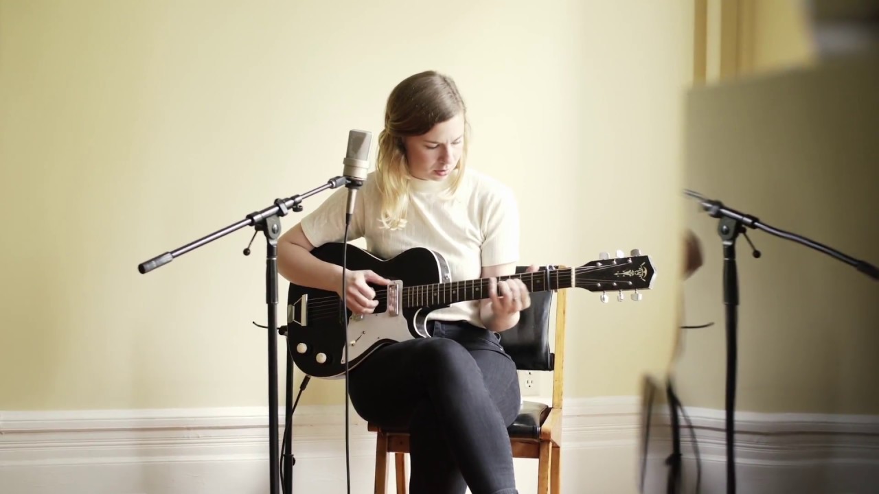 Hannah Read – Alexander (Live)