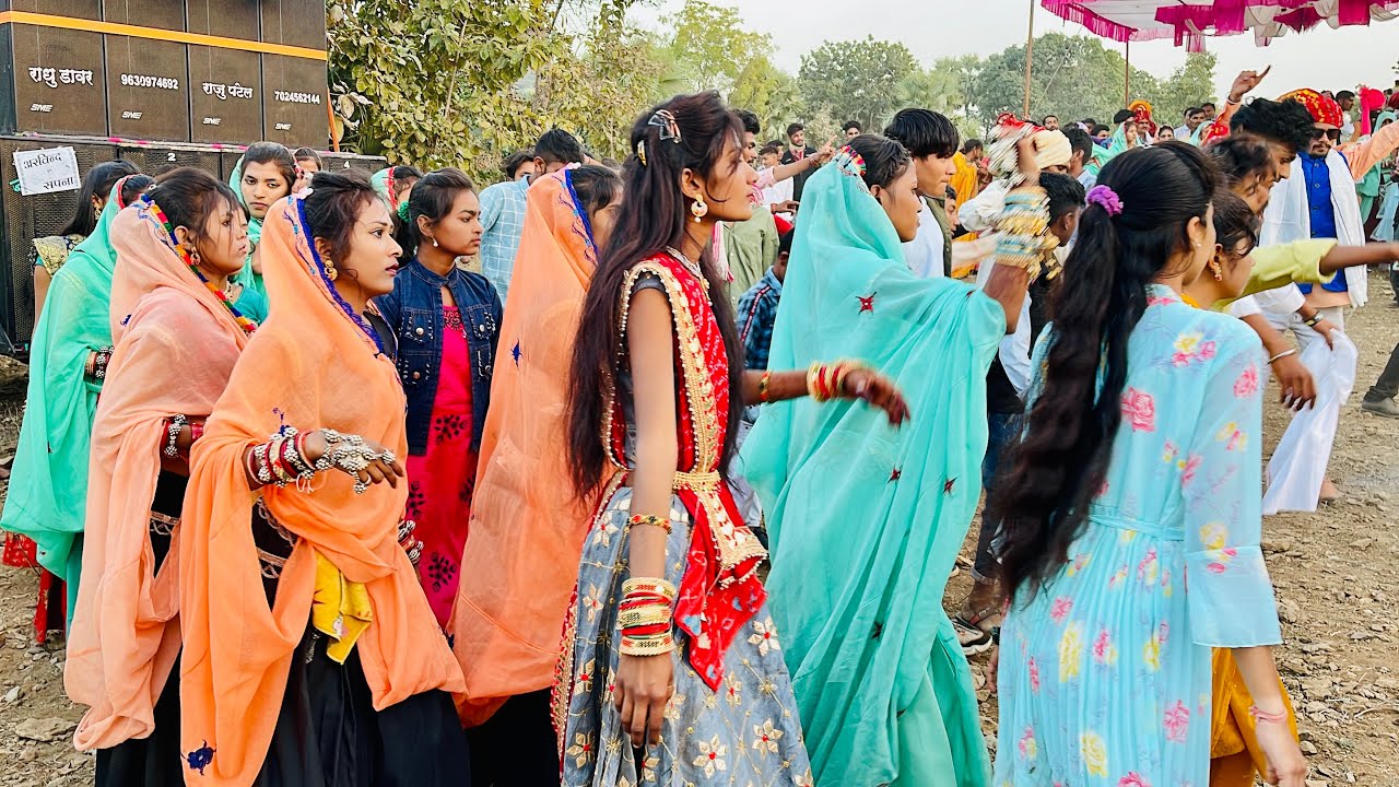 Suvaili Adivasi Song  Fefriyo Ghadawo wo Adivasi song Dance Video singer Anil Piplaj