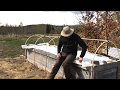 Raised vs Traditional Garden Beds Raised vs Traditional Garden Beds