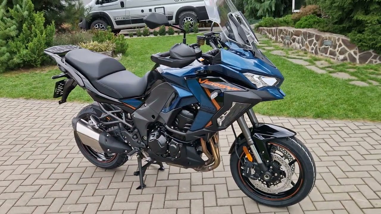 Kawasaki Versys 1100 SE Metallic Deep Blue MY2026 4K - YouTube