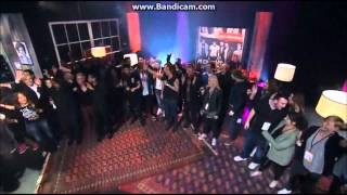 One Direction Sing With Michael Buble - 1DDay Ending