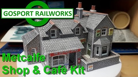 A Newbie Builds: Metcalfe Shop & Café