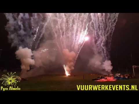 Valk vuurwerk demo - Finale (Veld) - 10-12-2016