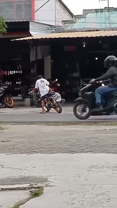 makan korban lagi #honda #kawasaki #suzuki #yamaha #herex #racing #cb #hondacb #korban