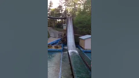 Splash water falls