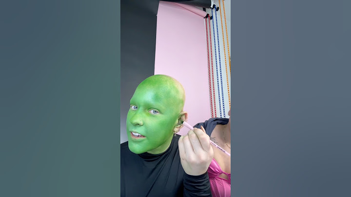 IM GREEN… I put green paint in my ear… RESULTS ARE NEXT
