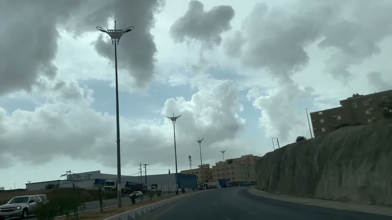 #طريق ابهاالى الطائف روعة الطريق مرورا بتنومه والنماص وشمران🌧️🌧️ وباالجرشي والباحة 🌧️🌦️حصلنامزرعة #