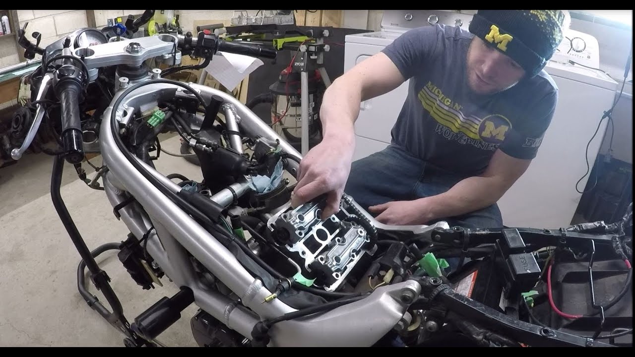 2001 Suzuki SV650S Valve Clearance Adjustment (long, sorry) YouTube
