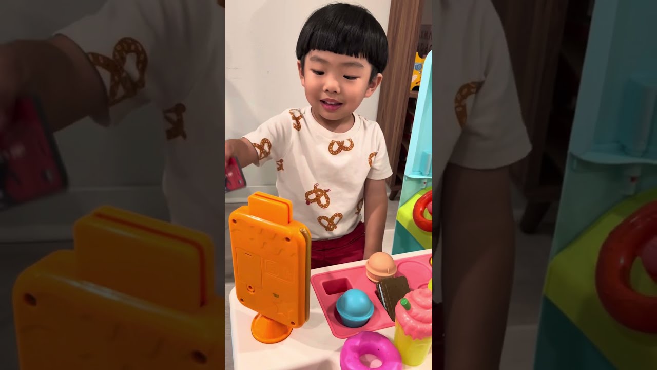 Ice cream truck toy review