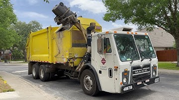 City of San Antonio: Mack LEU Heil DuraPack Python Garbage Truck