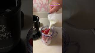 Strawberry Banana Smoothies | Magic Bullet | WinterpegAngel | Canada