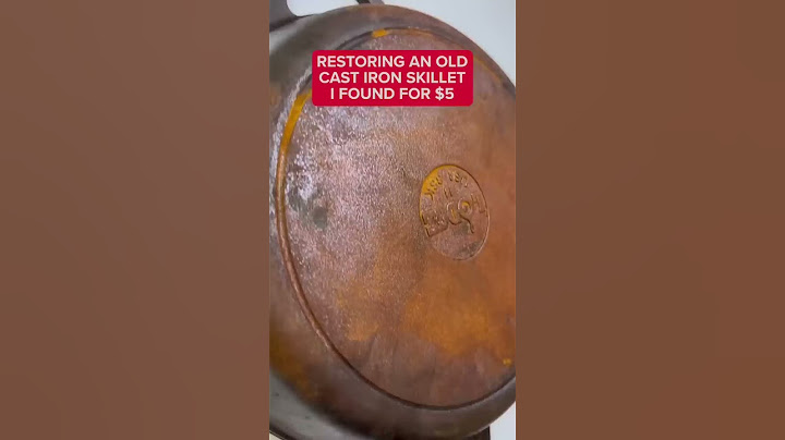 How to easily restore your rusted cast iron pan #shorts