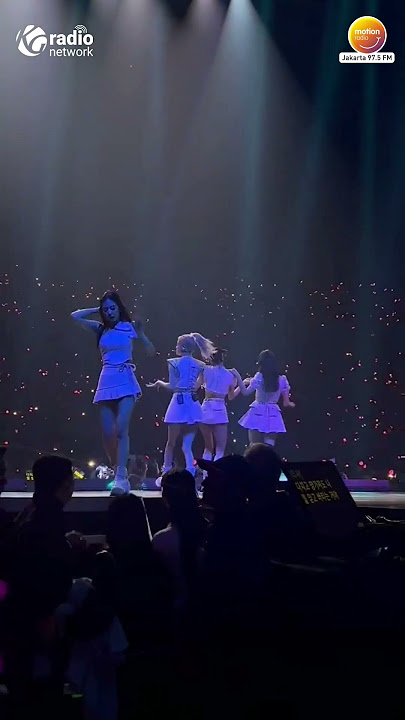 JENNIE BLACKPINK MENDADAK TURUN PANGGUNG SAAT KONSER DI MELBOURNE, KARENA TIDAK ENAK BADAN #SHORTS